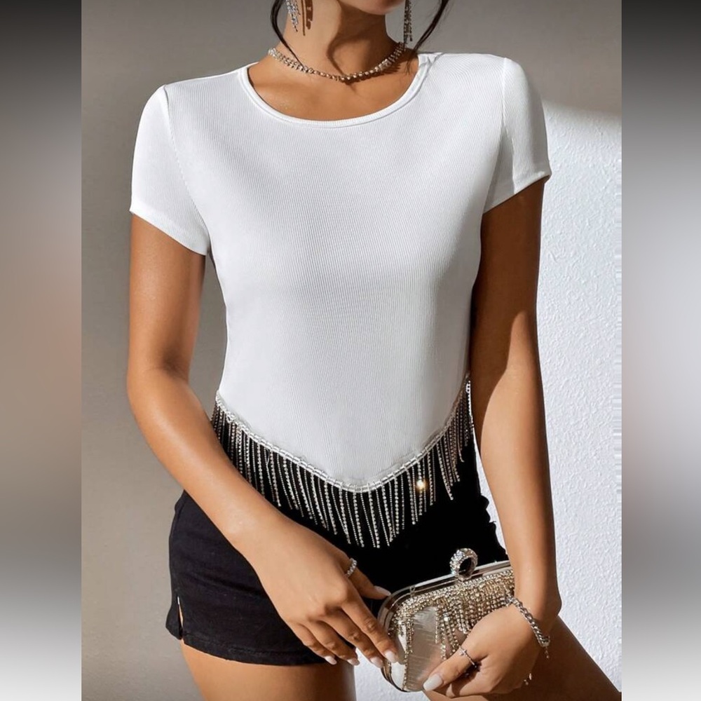 SHEIN Cropped Rave Top